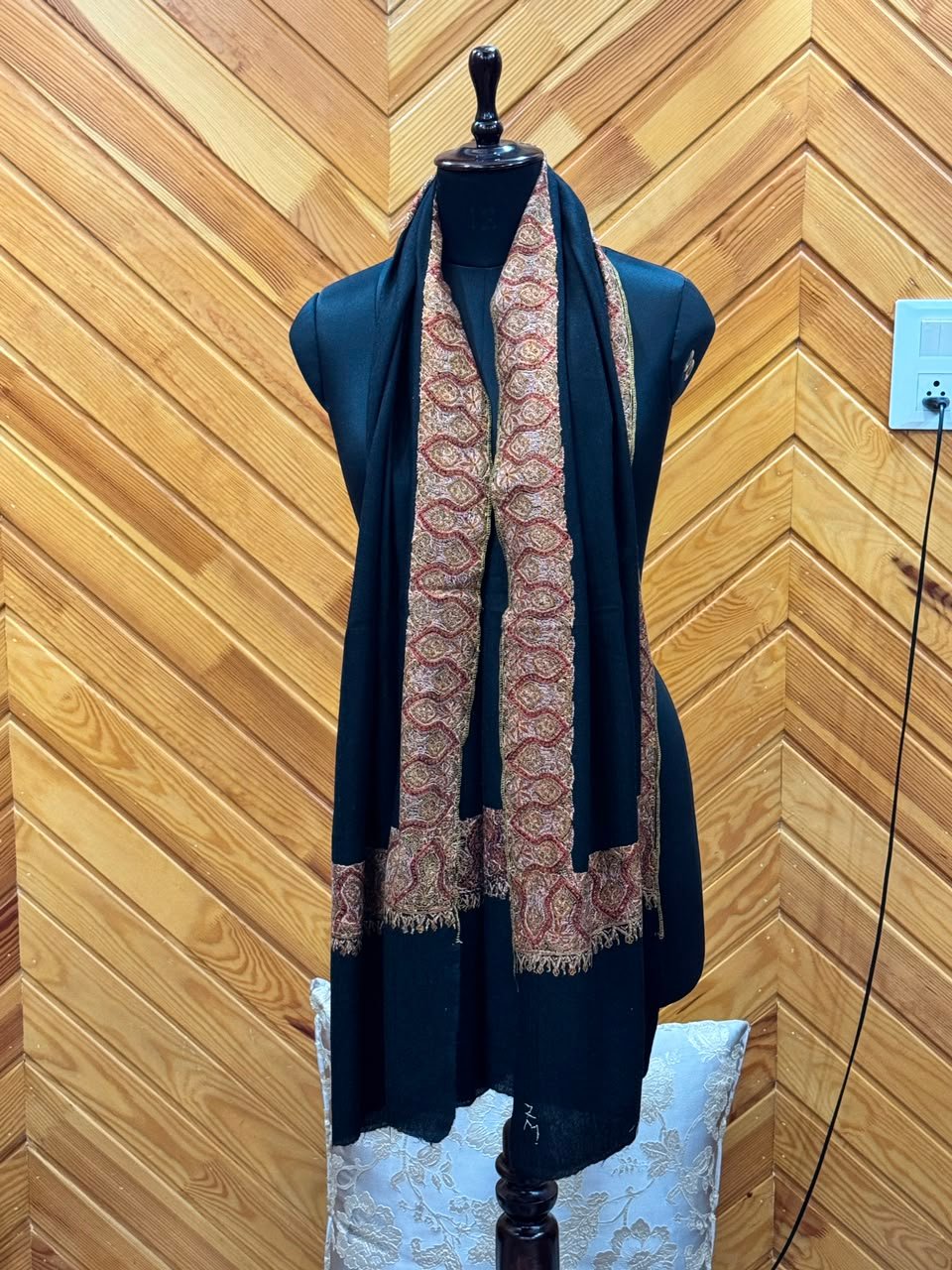 Ebony Rosewood Paisley Stole