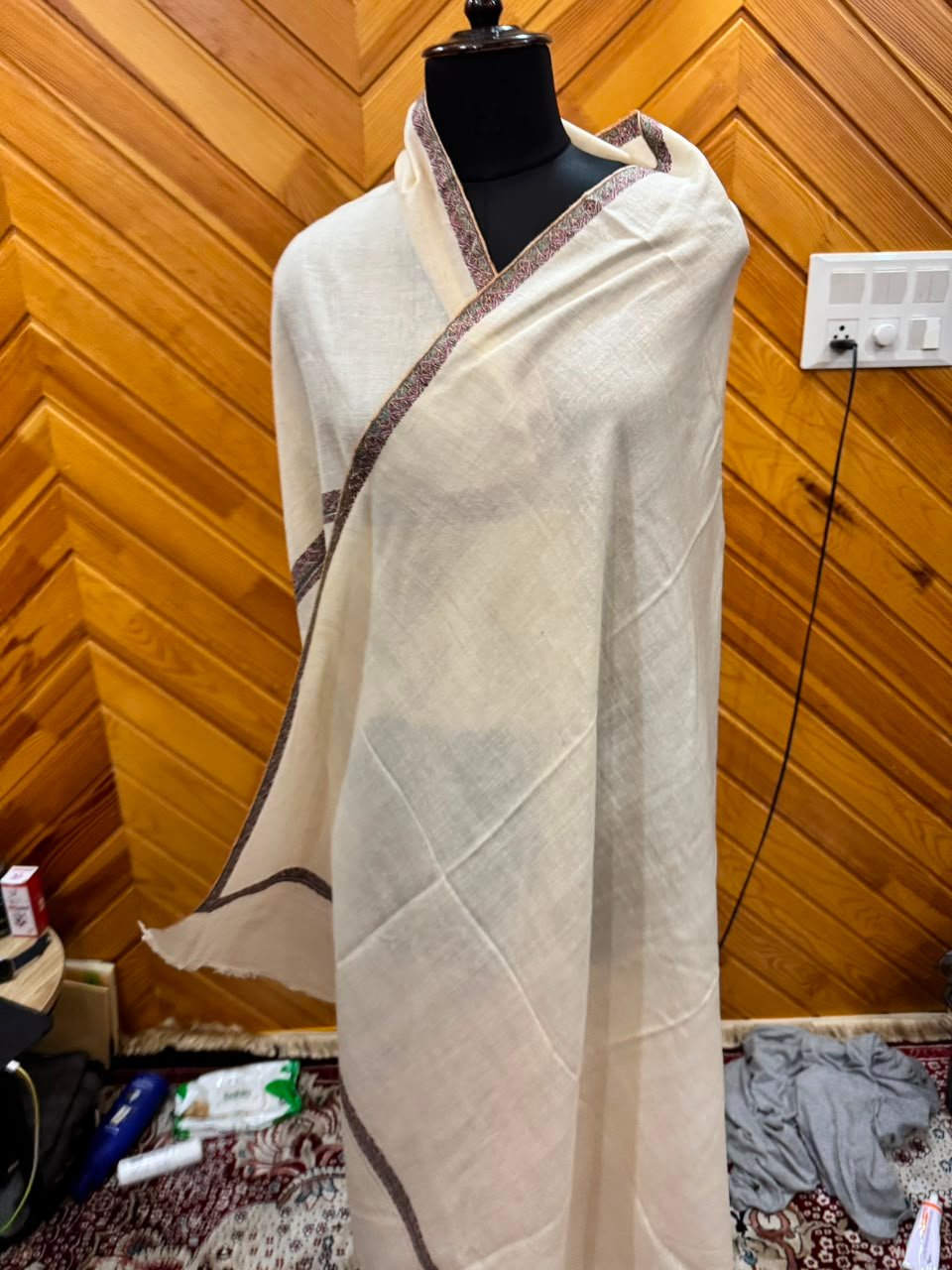 Ivory Diagonal-Stripe Stole