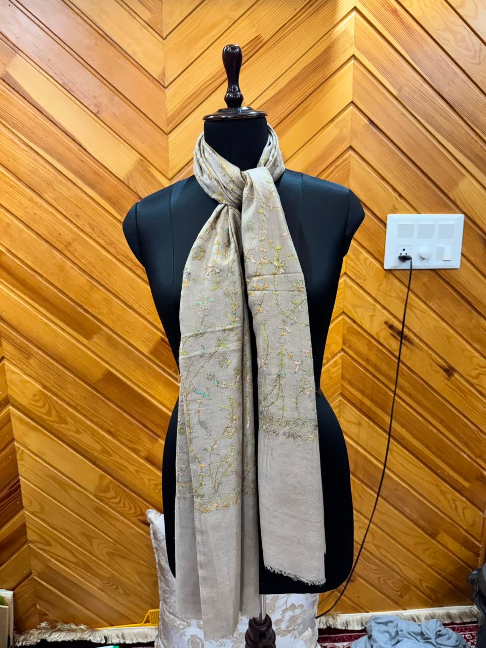 Cloud Ivory Stole