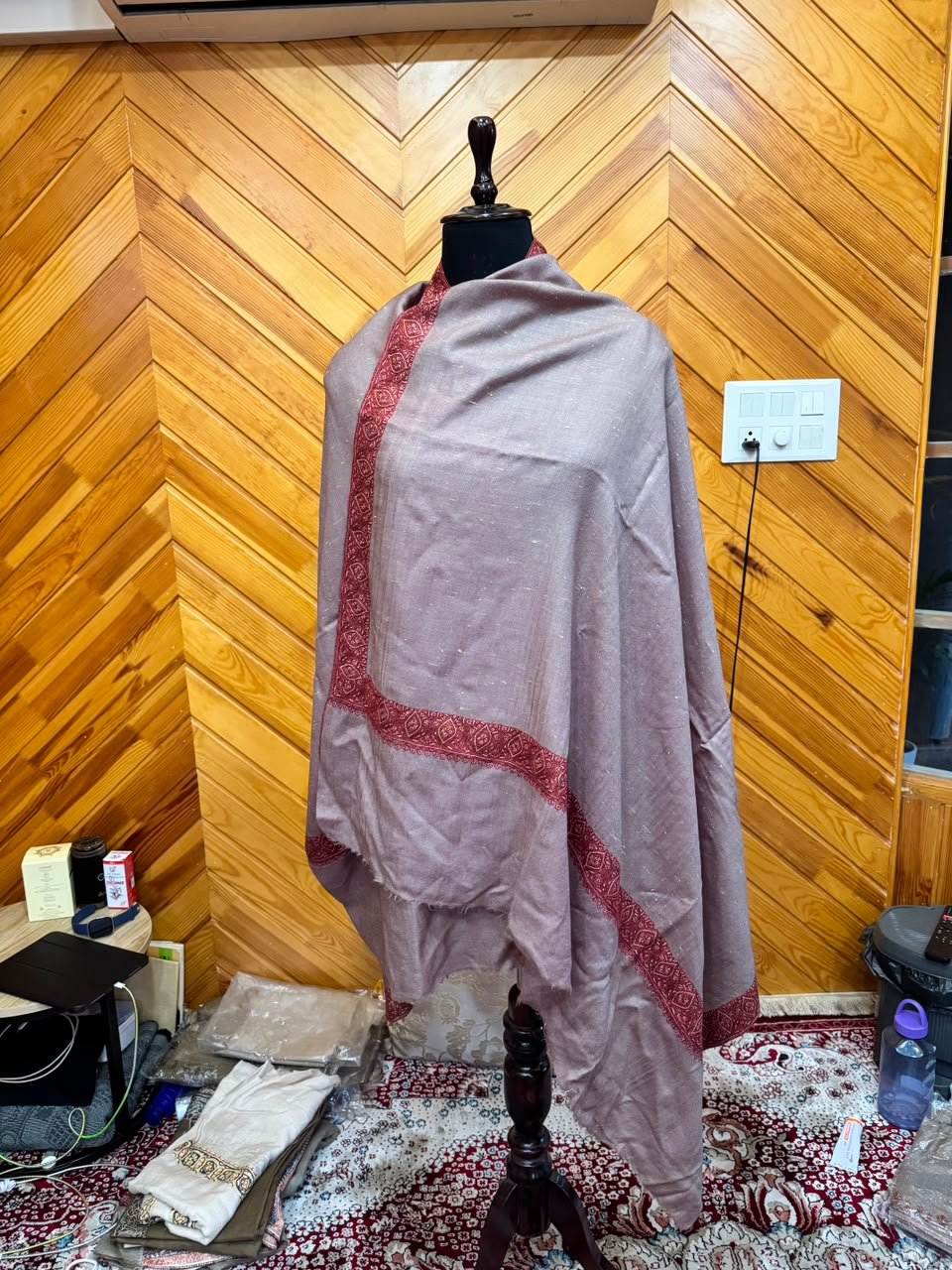 Mauve Ruby-Border Shawl