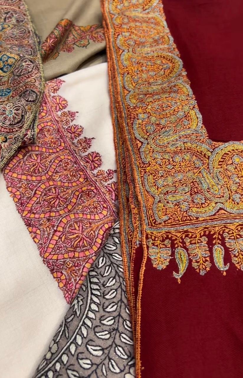 Ivory Amber Paisley Pashmina