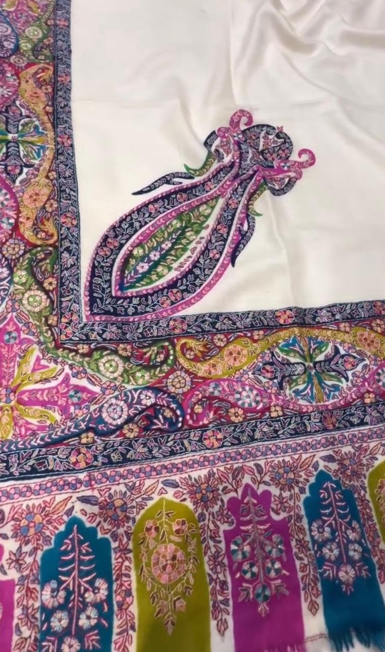 Ivory Jewel-Tassel Paisley Pashmina